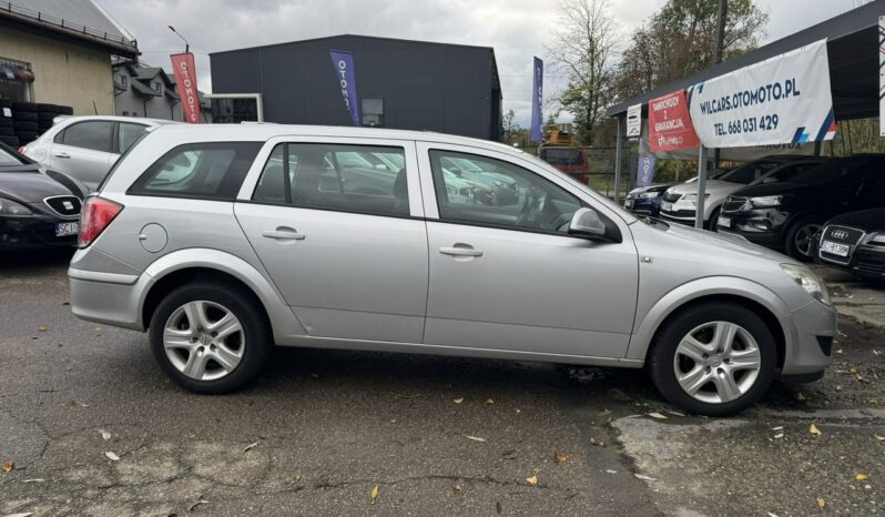 OPEL Astra | FWD (przód) | Manualna | 90 KM | Srebrny full