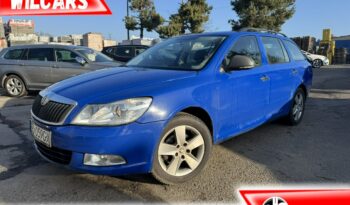 Skoda Octavia  | Fwd (Przód) | Automatyczna Dwusprzeglowa | 102 Km | Niebieski