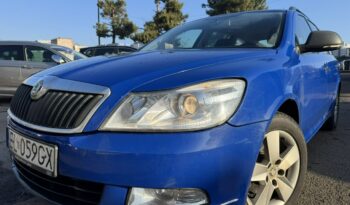 SKODA Octavia  | FWD (przód) | Automatyczna Dwusprzeglowa | 102 KM | Niebieski full