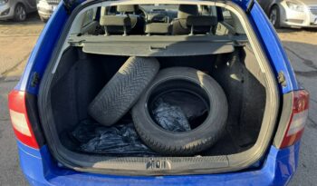 SKODA Octavia  | FWD (przód) | Automatyczna Dwusprzeglowa | 102 KM | Niebieski full
