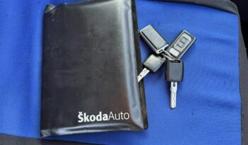 SKODA Octavia  | FWD (przód) | Automatyczna Dwusprzeglowa | 102 KM | Niebieski full