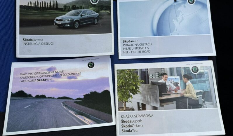 SKODA Octavia  | FWD (przód) | Automatyczna Dwusprzeglowa | 102 KM | Niebieski full