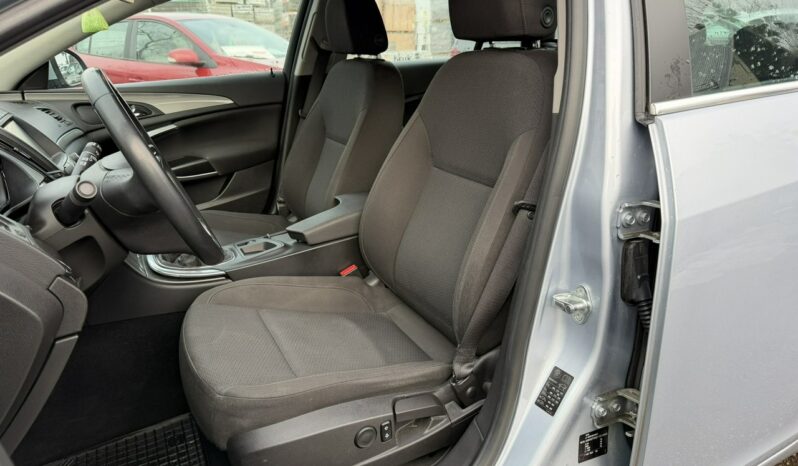 OPEL Insignia  | FWD (przód) | Manualna | 140 KM | niebieski jasny full