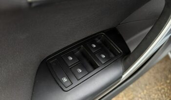 OPEL Insignia  | FWD (przód) | Manualna | 140 KM | niebieski jasny full