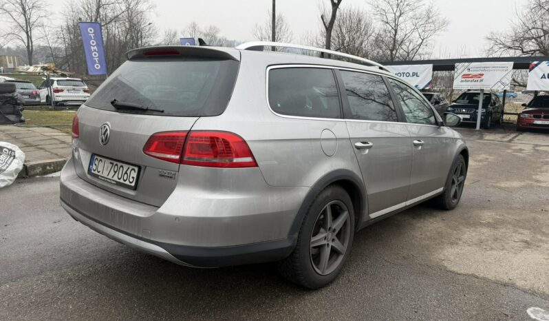 VOLKSWAGEN Passat Alltrack | 4×4 Automatyczny | Manualna | 140 KM | Szary full