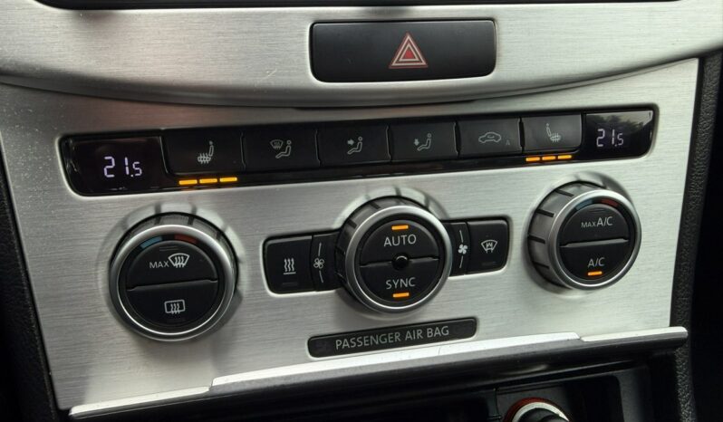 VOLKSWAGEN Passat Alltrack | 4×4 Automatyczny | Manualna | 140 KM | Szary full