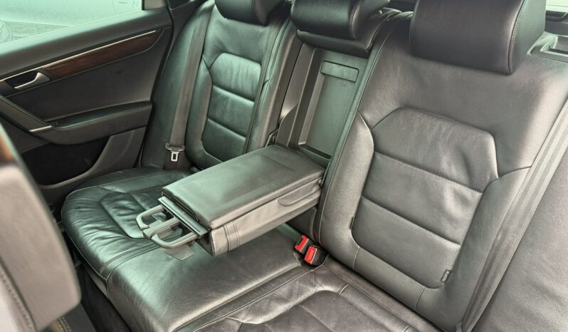 VOLKSWAGEN Passat Alltrack | 4×4 Automatyczny | Manualna | 140 KM | Szary full