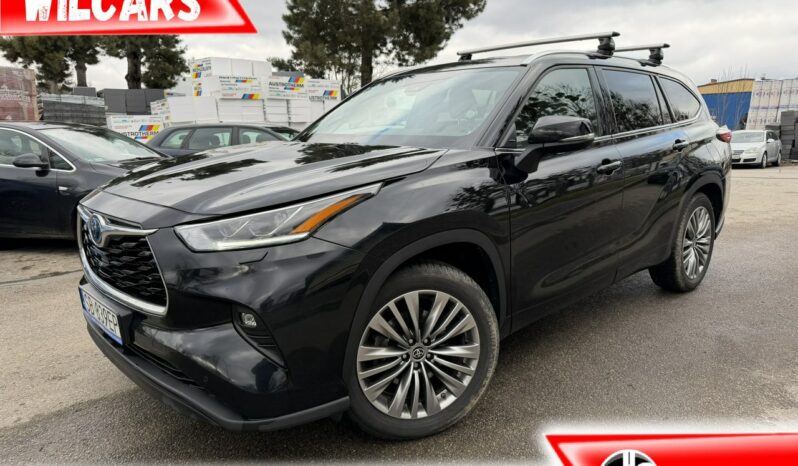 Toyota Highlander | 4X4 Automatyczny | Automatyczna | 248 Km | Czarny