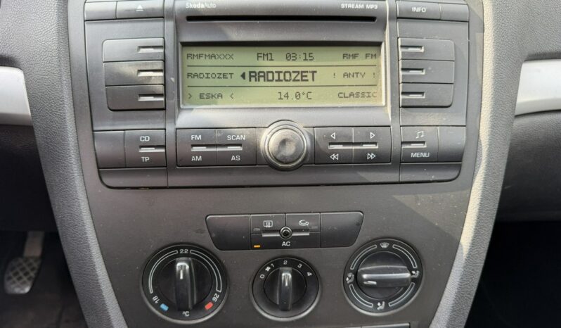 SKODA Octavia  | FWD (przód) | Manualna | 102 KM | Czarny full