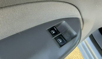 VOLKSWAGEN Caddy | FWD (przód) | Manualna | 102 KM | Srebrny full