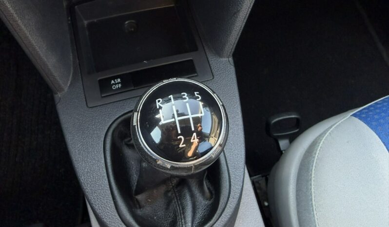 VOLKSWAGEN Caddy | FWD (przód) | Manualna | 102 KM | Srebrny full