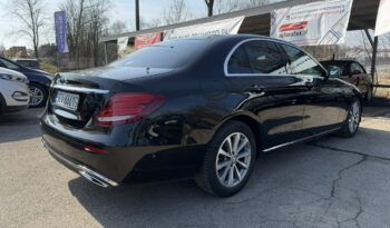 Mercedes E 220 | RWD (tył) | Automatyczna | 194 KM | Czarny full