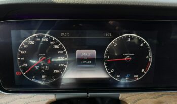 Mercedes E 220 | RWD (tył) | Automatyczna | 194 KM | Czarny full