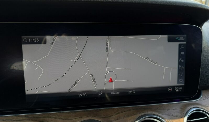 Mercedes E 220 | RWD (tył) | Automatyczna | 194 KM | Czarny full