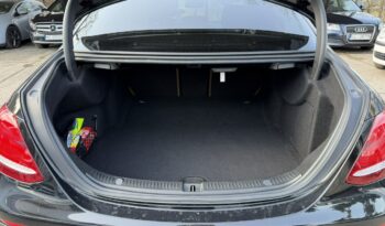 Mercedes E 220 | RWD (tył) | Automatyczna | 194 KM | Czarny full