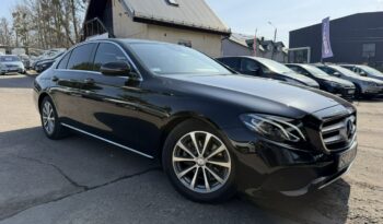 Mercedes E 220 | RWD (tył) | Automatyczna | 194 KM | Czarny full