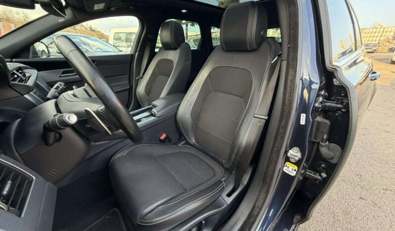 Jaguar XF | RWD (tył) | Automatyczna | 180 KM | granatowy full