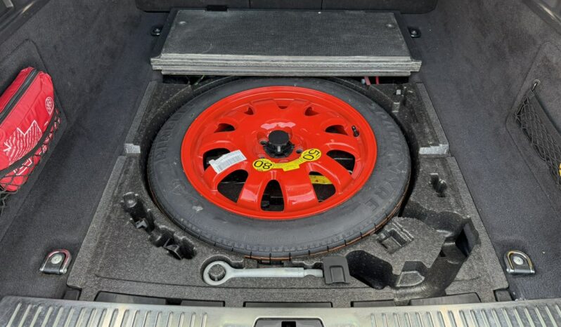 Jaguar XF | RWD (tył) | Automatyczna | 180 KM | granatowy full