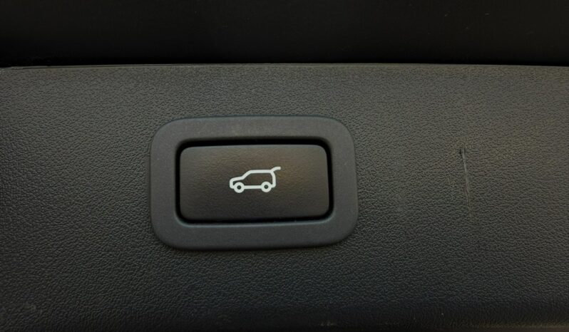 Jaguar XF | RWD (tył) | Automatyczna | 180 KM | granatowy full