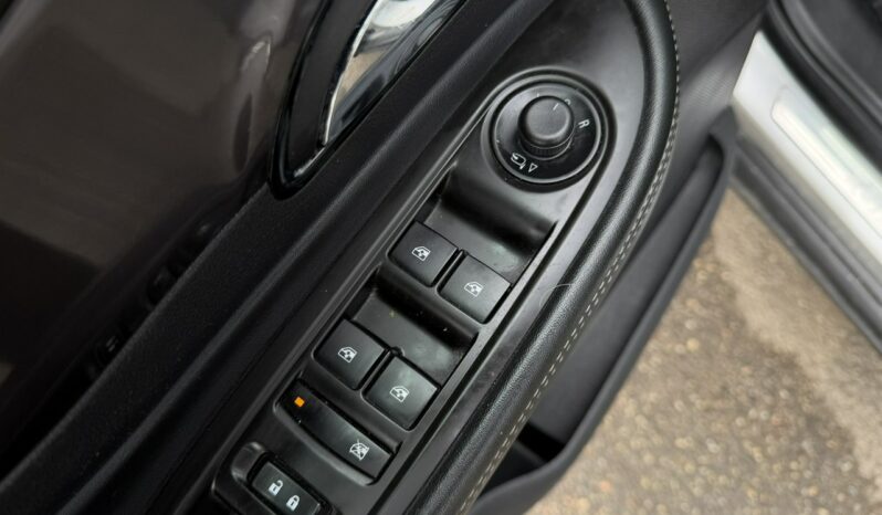 OPEL Mokka X | FWD (przód) | Manualna | 140 KM | Srebrny full