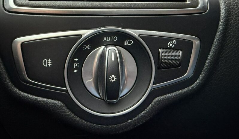 Mercedes C 200 | 4×4 Automatyczny | Automatyczna | 184 KM | Czarny full