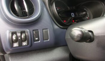 OPEL Vivaro | FWD (przód) | Manualna | 125 KM | bialy full