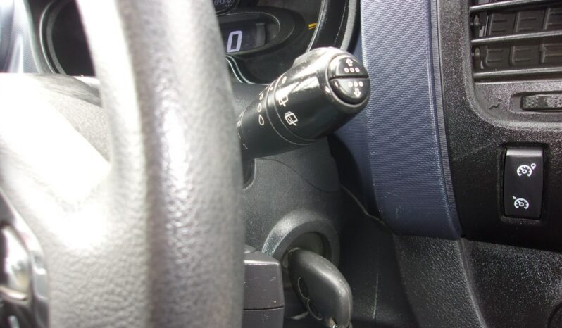OPEL Vivaro | FWD (przód) | Manualna | 125 KM | bialy full