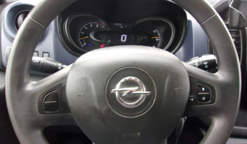 OPEL Vivaro | FWD (przód) | Manualna | 125 KM | bialy full