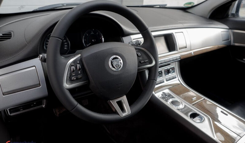 Jaguar XF | RWD (tył) | Automatyczna | 190 KM | Szary full