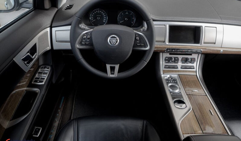 Jaguar XF | RWD (tył) | Automatyczna | 190 KM | Szary full