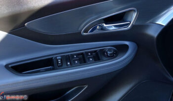 OPEL Mokka  | 4×4 (doł. automatycznie) | Manualna | 140 KM | Srebrny full