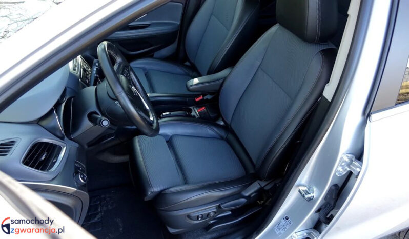 OPEL Mokka  | 4×4 (doł. automatycznie) | Manualna | 140 KM | Srebrny full