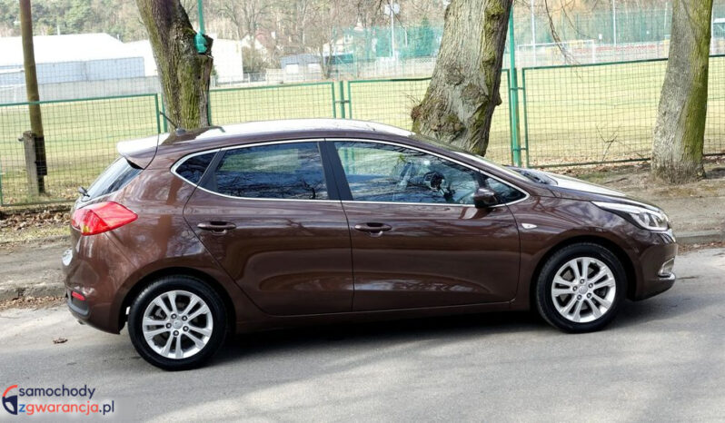 KIA Ceed  | FWD (przód) | Manualna | 135 KM | Brązowy full