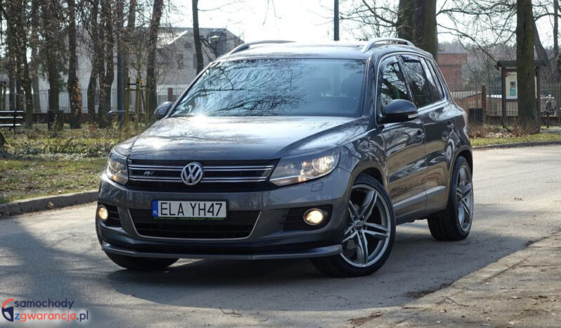 VOLKSWAGEN Tiguan  | 4×4 (doł. automatycznie) | Manualna | 140 KM | Szary full