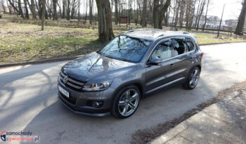 VOLKSWAGEN Tiguan  | 4×4 (doł. automatycznie) | Manualna | 140 KM | Szary full