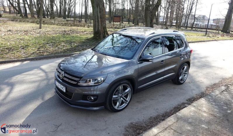 VOLKSWAGEN Tiguan  | 4×4 (doł. automatycznie) | Manualna | 140 KM | Szary full