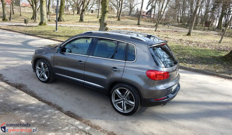 VOLKSWAGEN Tiguan  | 4×4 (doł. automatycznie) | Manualna | 140 KM | Szary full