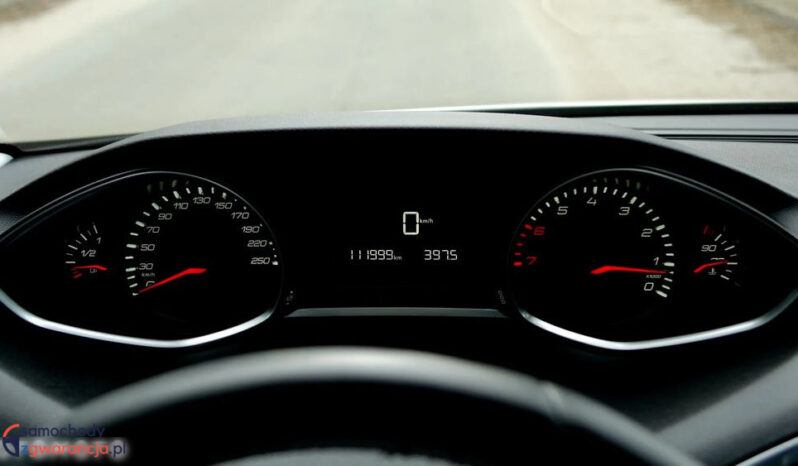 PEUGEOT 308  | FWD (przód) | Manualna | 130 KM | Biały full