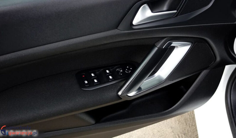 PEUGEOT 308  | FWD (przód) | Manualna | 130 KM | Biały full