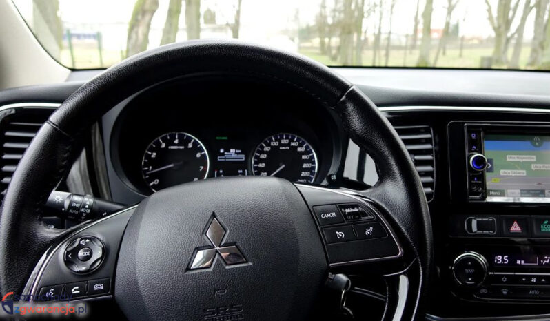 MITSUBISHI Outlander  | FWD (przód) | Manualna | 150 KM | Czarny full