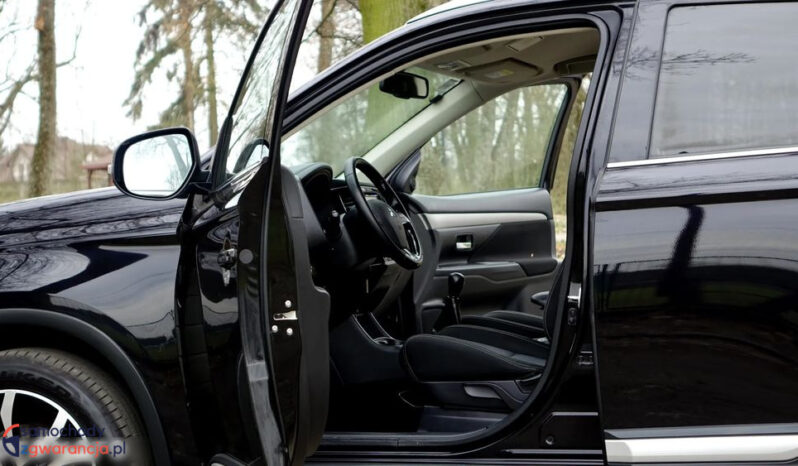 MITSUBISHI Outlander  | FWD (przód) | Manualna | 150 KM | Czarny full
