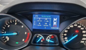 FORD Kuga  | 4×4 (stały) | Manualna | 140 KM | Biały full