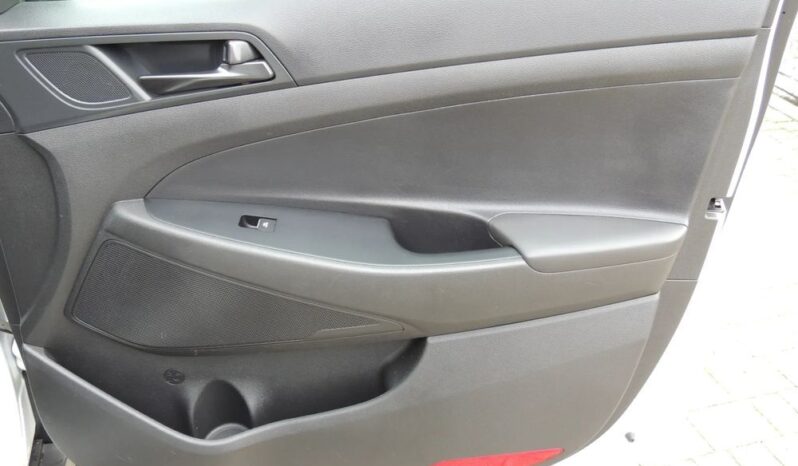 HYUNDAI Tucson  | FWD (przód) | Automatyczna | 177 KM | Biały full