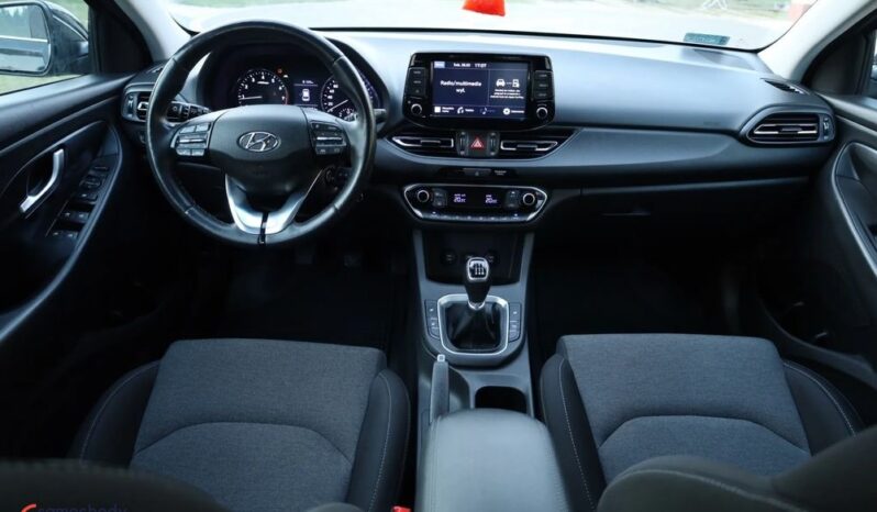 HYUNDAI I30  | FWD (przód) | Manualna | 110 KM | Granatowy full