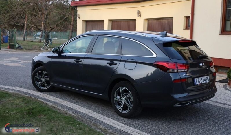 HYUNDAI I30  | FWD (przód) | Manualna | 110 KM | Granatowy full