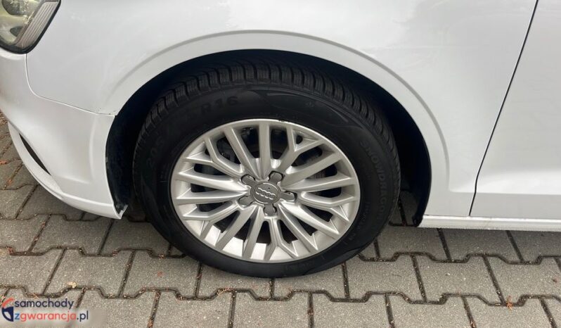 AUDI A3  | FWD (przód) | Automatyczna | 110 KM | Biały full