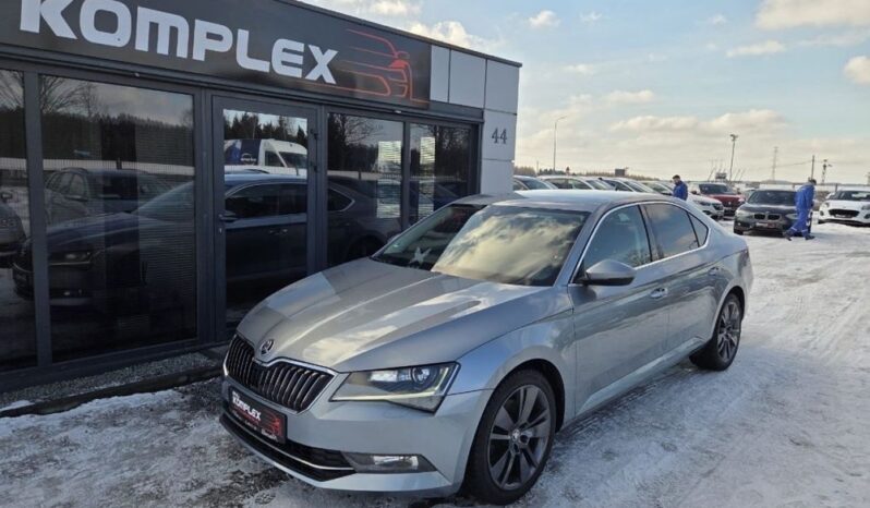 Skoda Superb  | Fwd (Przód) | Automatyczna | 190 Km | Szary