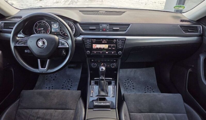 SKODA Superb  | FWD (przód) | Automatyczna | 190 KM | Szary full