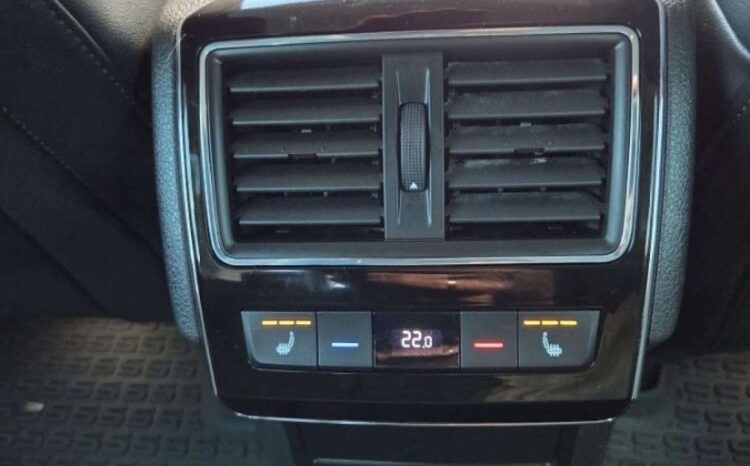 SKODA Superb  | FWD (przód) | Automatyczna | 190 KM | Szary full