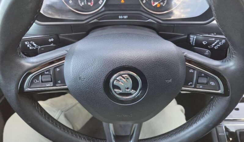 SKODA Superb  | FWD (przód) | Automatyczna | 190 KM | Szary full